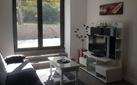 Maisonnette sur la Voie Verte à Berzé la Ville